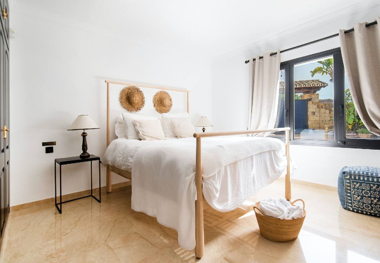 Villa in Marbella - Villa Flores (r3261154) 