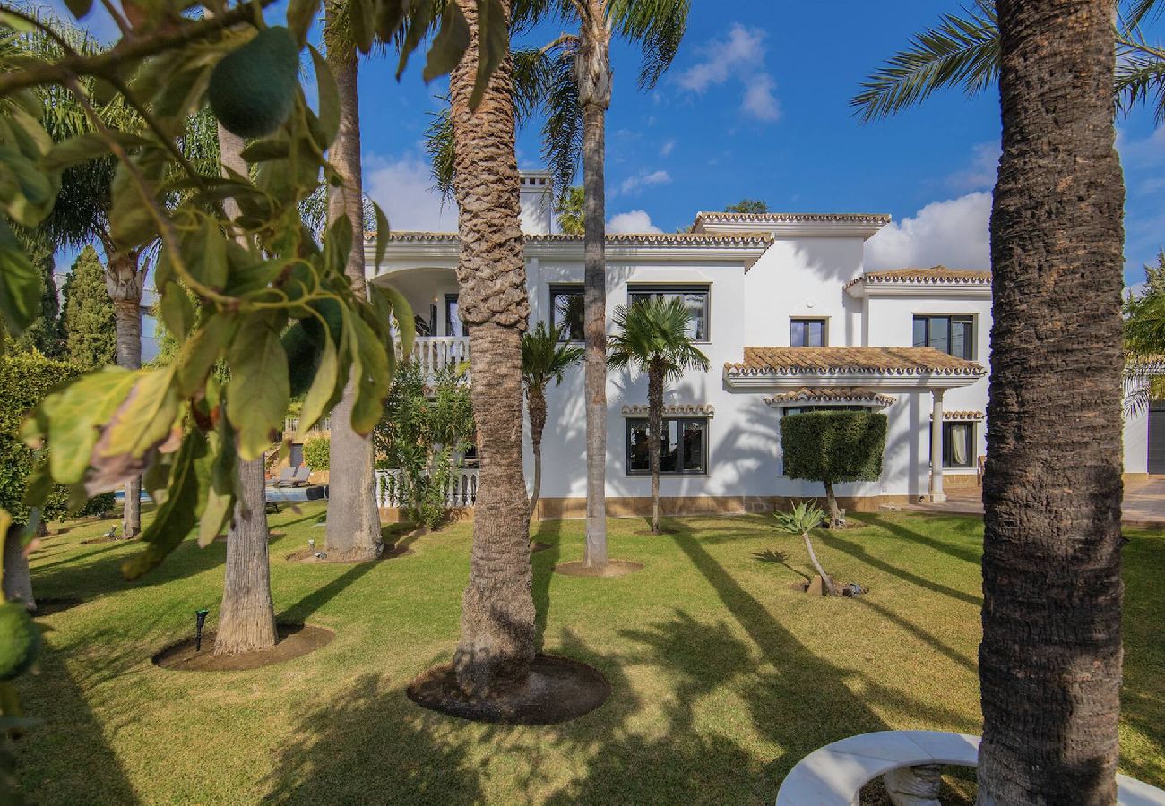 Villa in Marbella - Villa Flores (r3261154) 