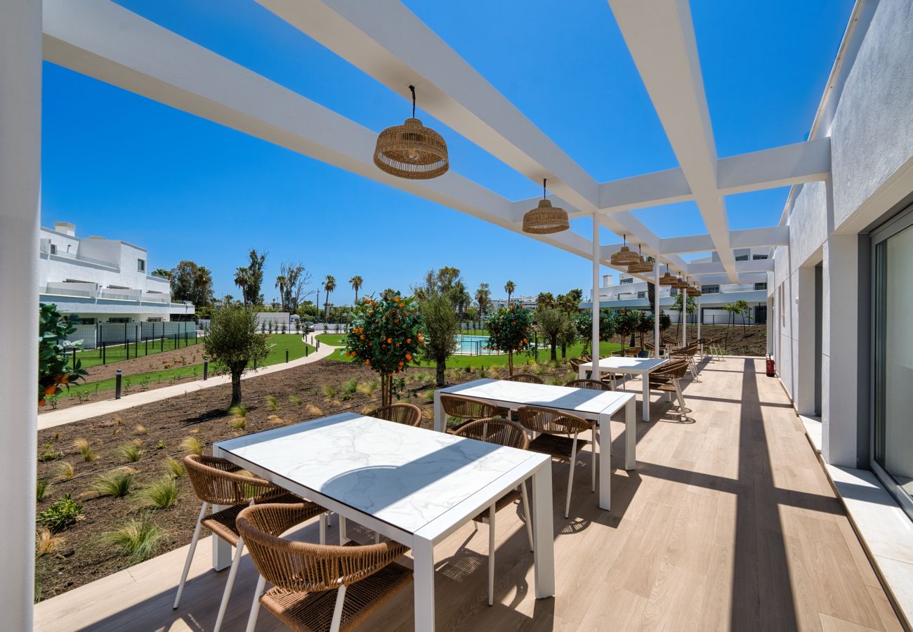 Ferienwohnung in Estepona - 3024 Helle Wohnung mit Terrasse und Pool