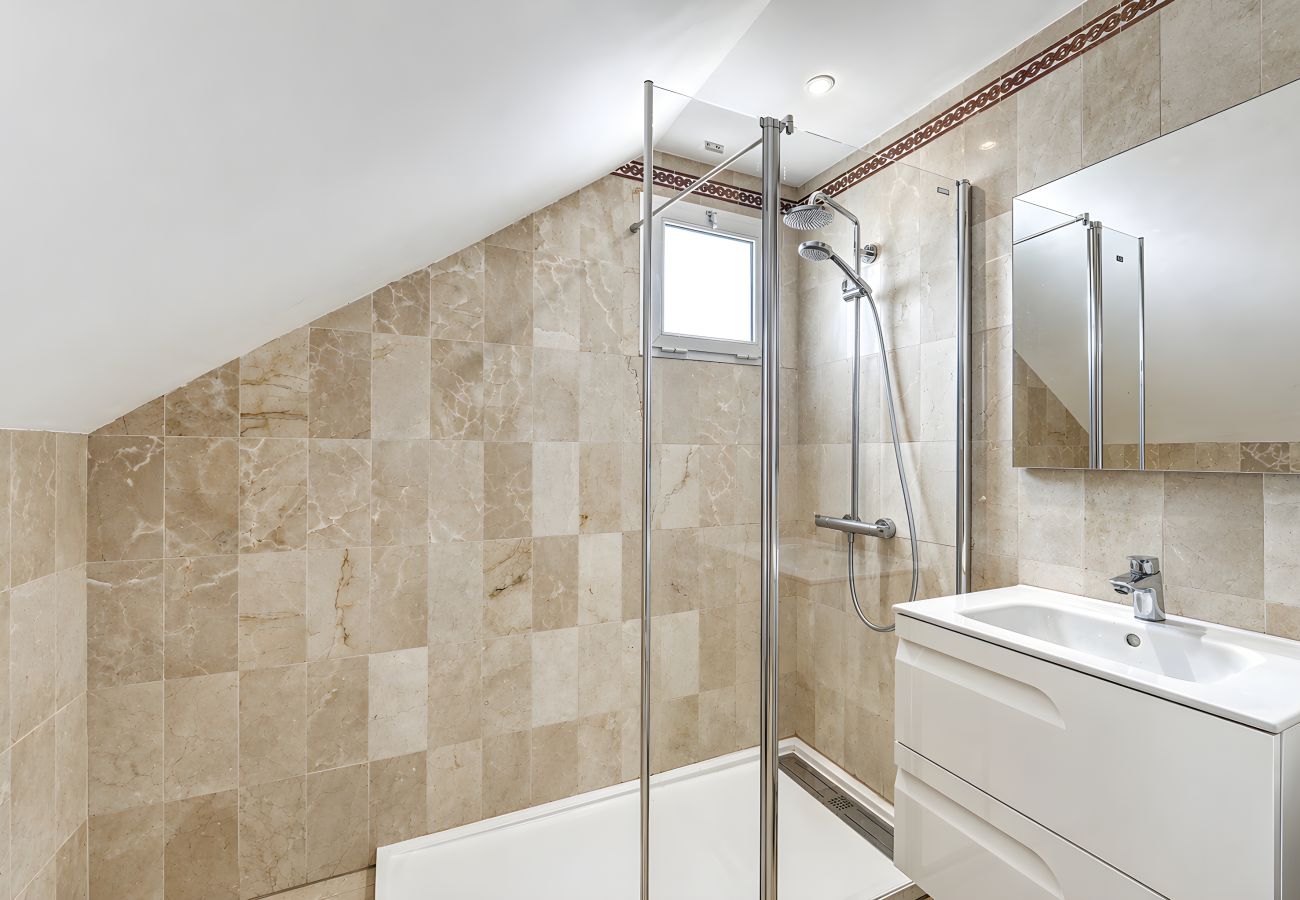 Ferienwohnung in Casares - 3180 Duplex Penthouse mit Panoramablick aufs Meer