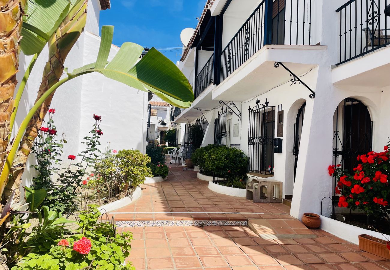 Ferienwohnung in Nerja - Azure Apartment Burriana by At Home Costa del Sol