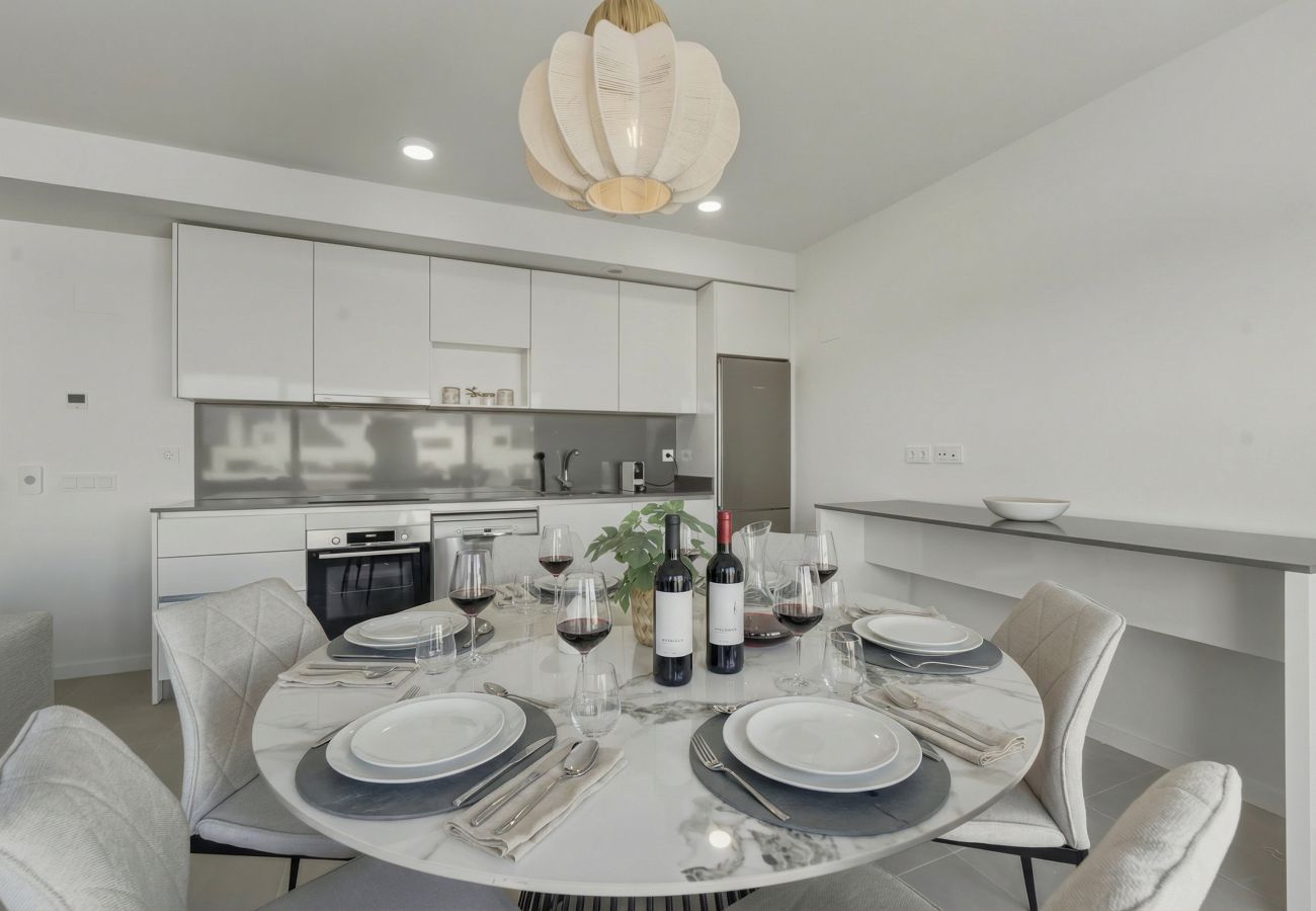 Ferienwohnung in Estepona - 3025 Elegant apartment with terrace and pool