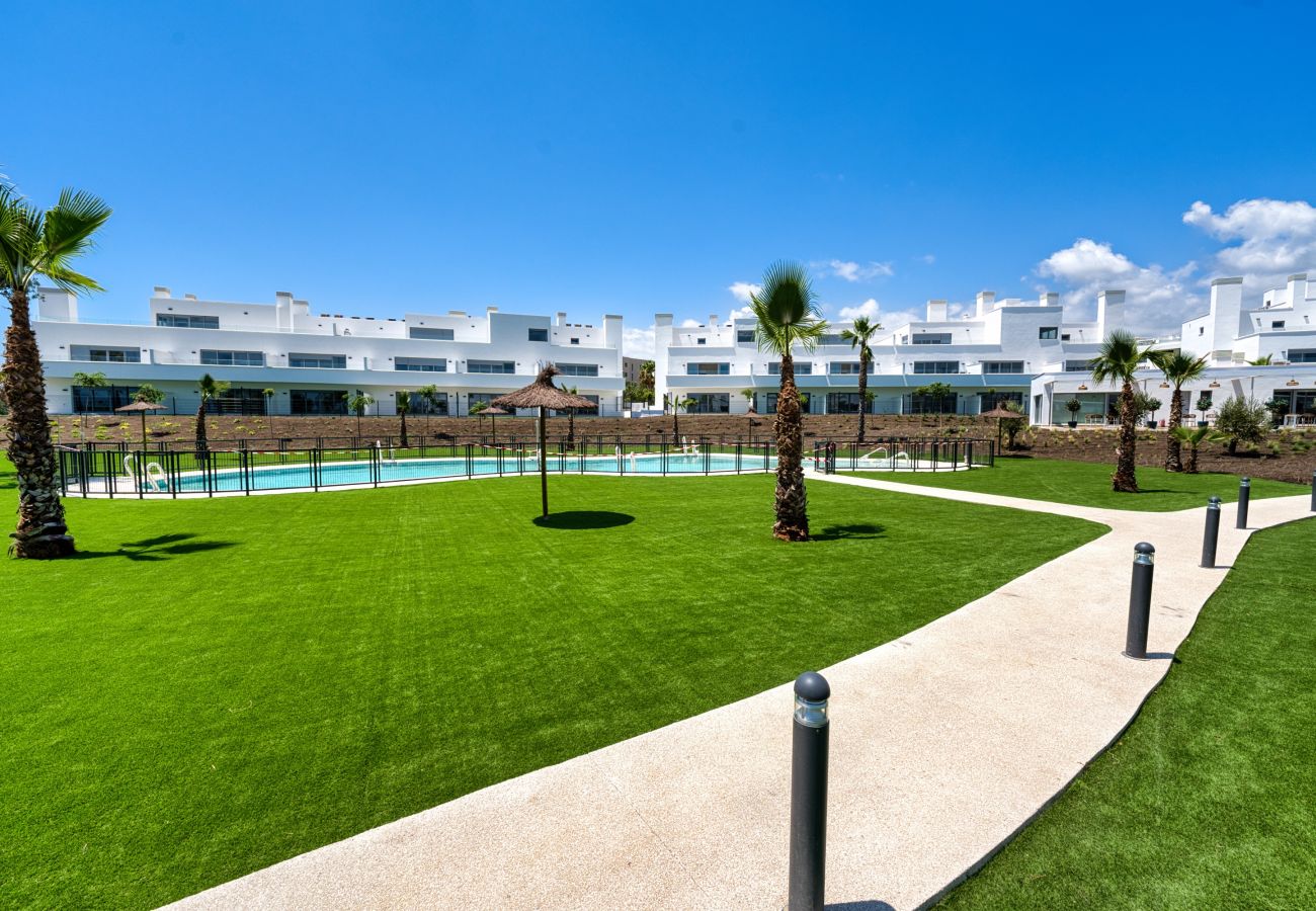 Ferienwohnung in Estepona - 3025 Elegant apartment with terrace and pool