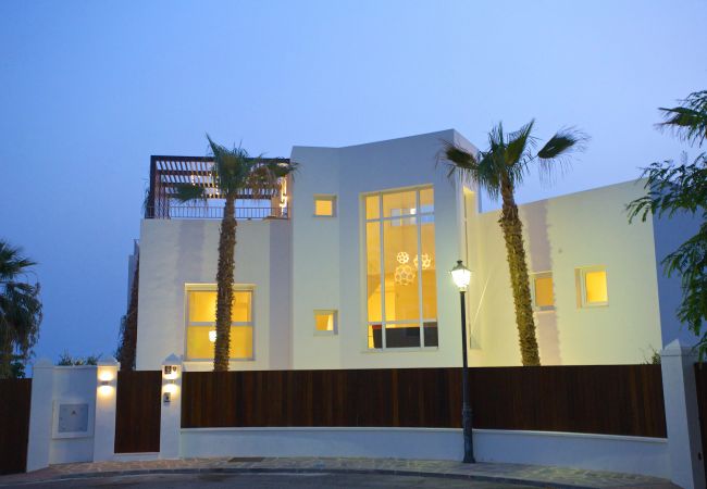 Villa en Marbella - 24550-EXQUISITE VILLA NEAR BEACH - HEATED POOL Villa en Marbella - 24550-EXQUISITE VILLA NEAR BEACH - HEATED POOL