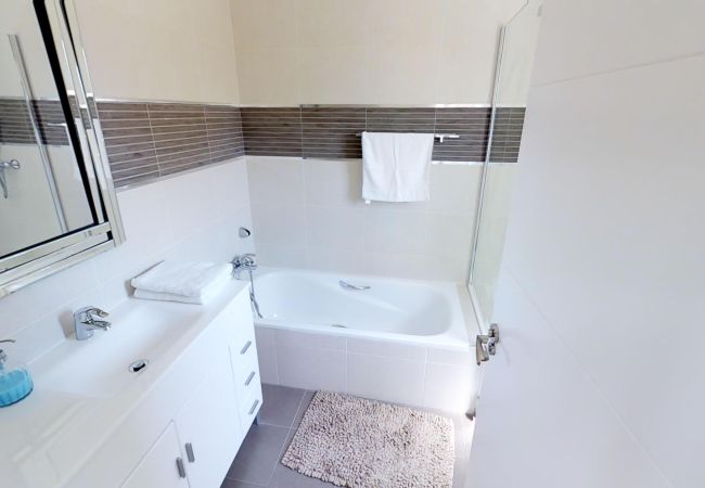 Villa en Marbella - 24550-EXQUISITE VILLA NEAR BEACH - HEATED POOL Villa en Marbella - 24550-EXQUISITE VILLA NEAR BEACH - HEATED POOL