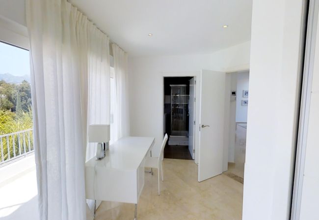 Villa en Marbella - 24550-EXQUISITE VILLA NEAR BEACH - HEATED POOL Villa en Marbella - 24550-EXQUISITE VILLA NEAR BEACH - HEATED POOL