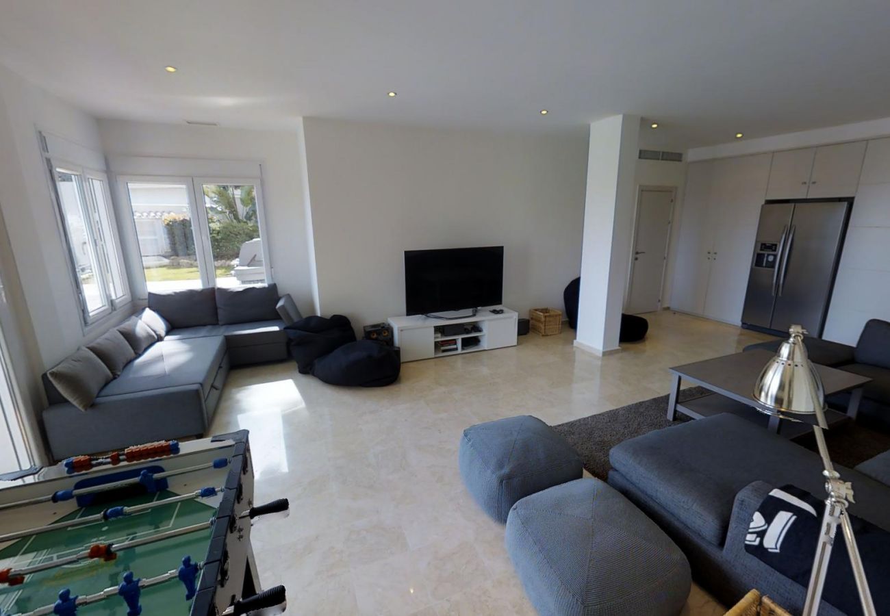 Villa en Marbella - Spacious villa with great outdoor area