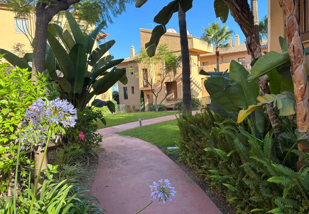 Apartamento en Benahavís - 7508