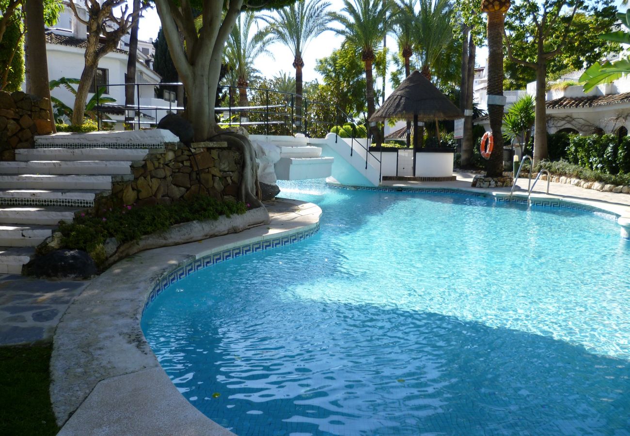 Apartamento en Marbella - 30481