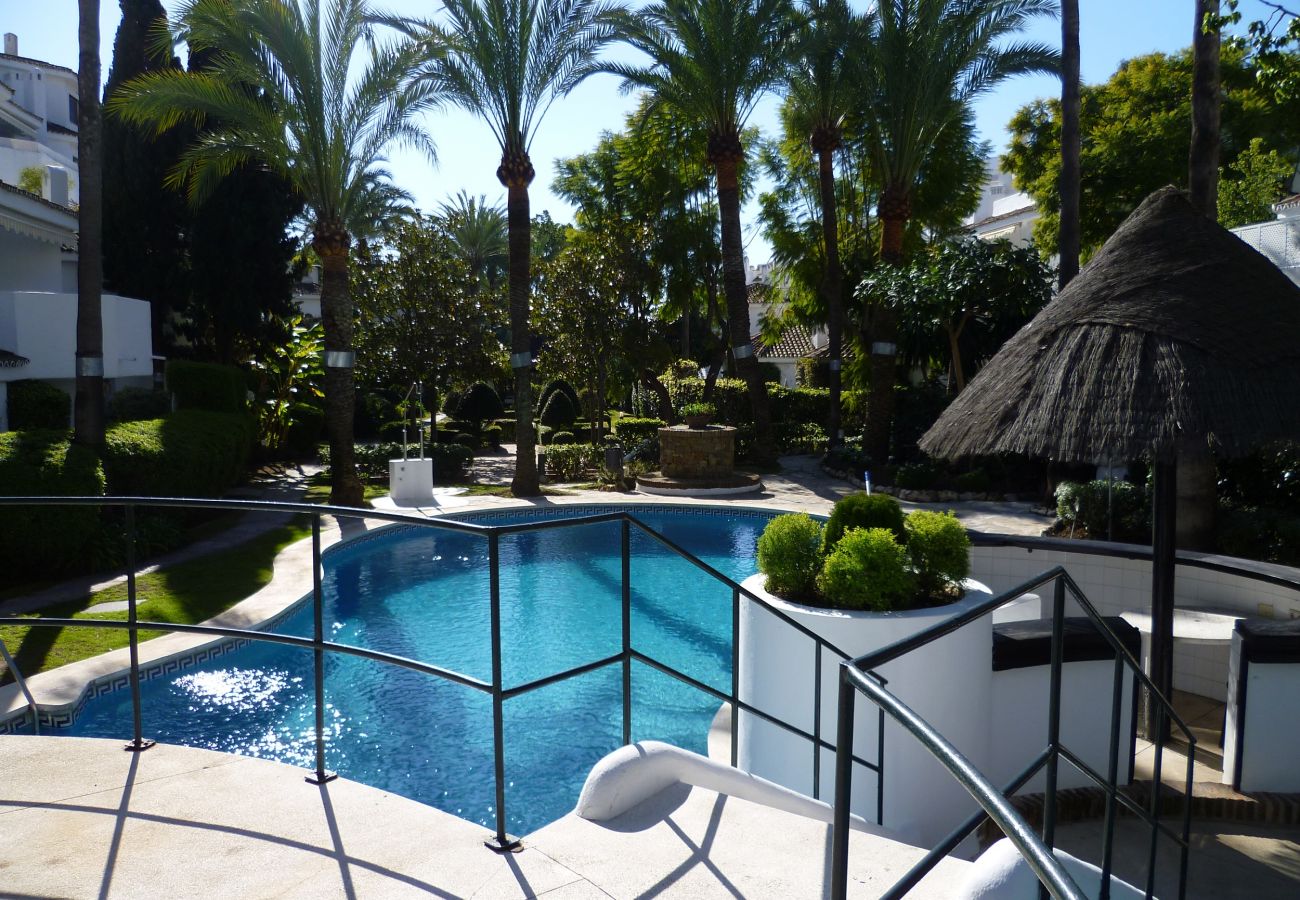 Apartamento en Marbella - 30481