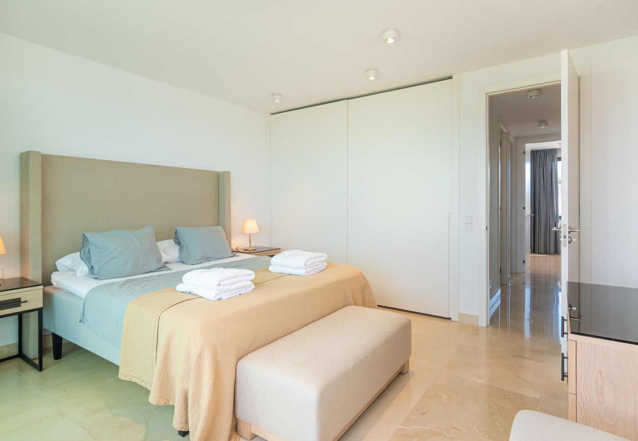 Casa adosada en La Cala de Mijas - Casa adosada moderna con piscina pequeña