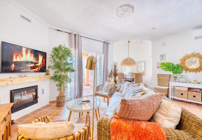 Villa en Marbella - 1109 Encantadora Villa Familiar con Vistas Panorámicas al Mar Villa en Marbella - 1109 Encantadora Villa Familiar con Vistas Panorámicas al Mar