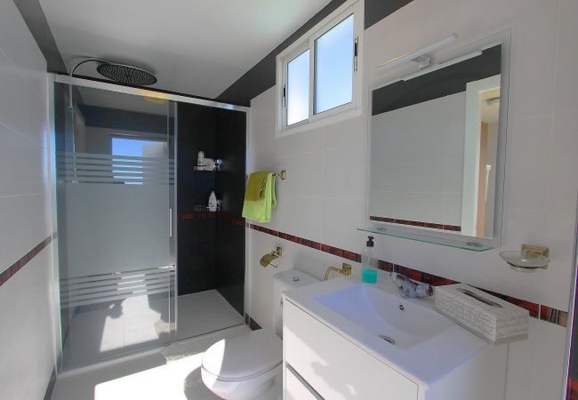 Apartamento en Marbella - 1149 Increíble Ático Dúplex con Vistas Panorámicas al Mar Apartamento en Marbella - 1149 Increíble Ático Dúplex con Vistas Panorámicas al Mar