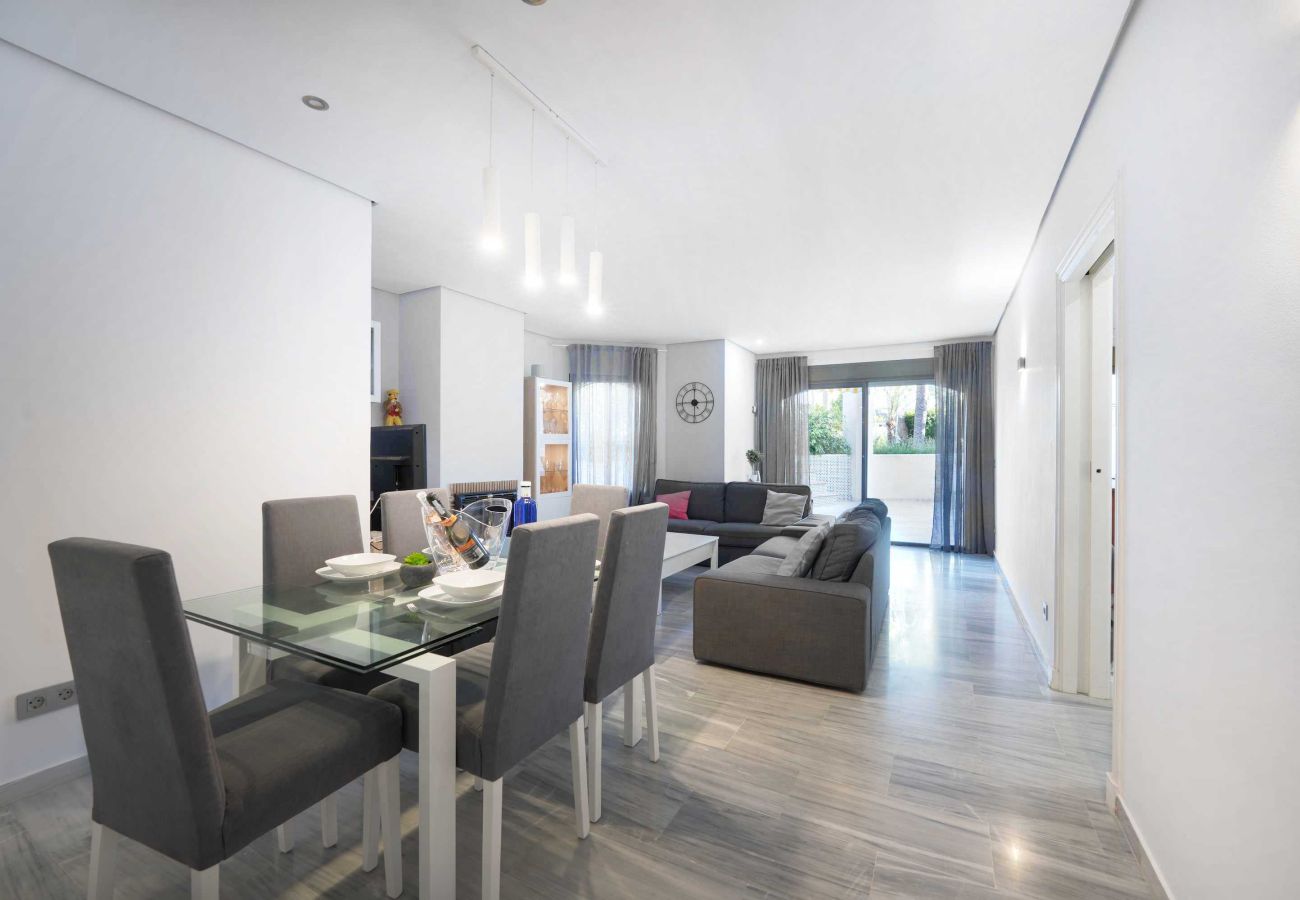 Apartamento en Marbella - 2033 Apartamento Familiar en Primera Línea de Playa en Golden Beach