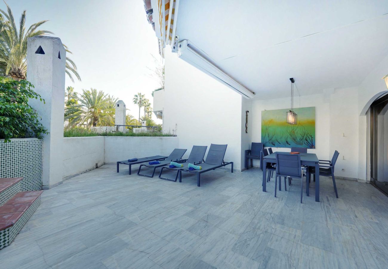 Apartamento en Marbella - 2033 Apartamento Familiar en Primera Línea de Playa en Golden Beach