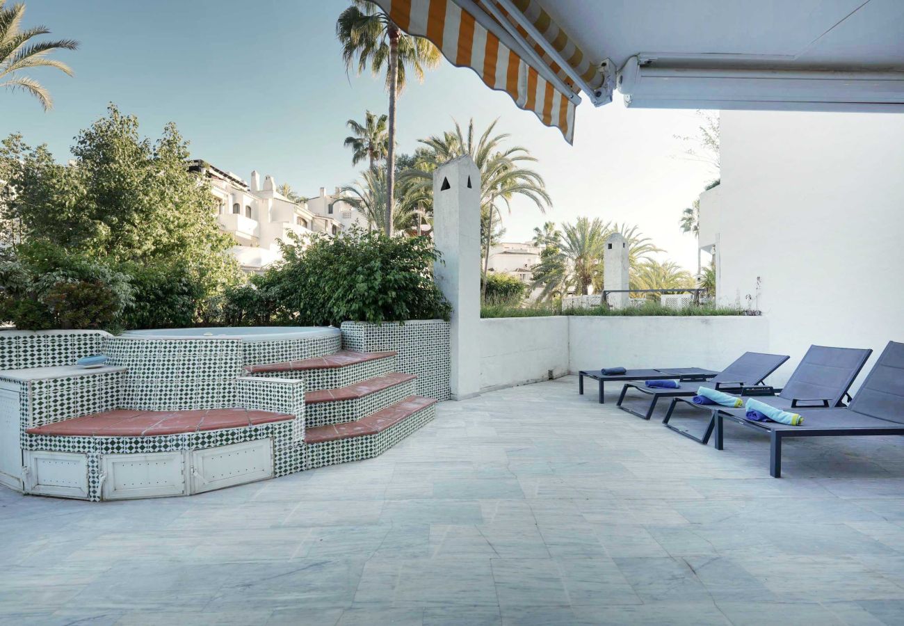 Apartamento en Marbella - 2033 Apartamento Familiar en Primera Línea de Playa en Golden Beach