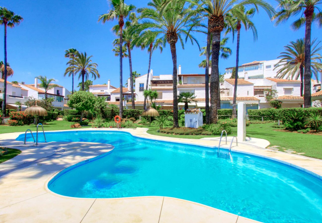 Casa adosada en Marbella - 1176 Paraíso Frente al Mar en Bahia de Marbella