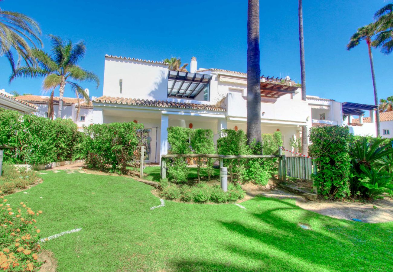 Casa adosada en Marbella - 1176 Paraíso Frente al Mar en Bahia de Marbella