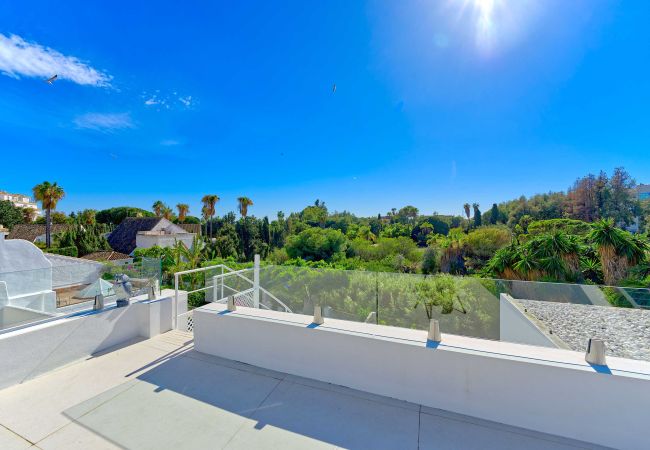 Villa en Marbella - 2244 Villa Moderna de Lujo con Piscina Climatizada en Puerto Banús Villa en Marbella - 2244 Villa Moderna de Lujo con Piscina Climatizada en Puerto Banús