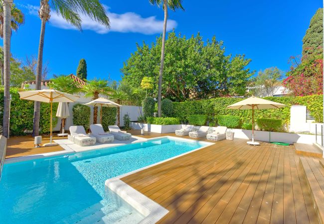 Villa en Marbella - 2244 Villa Moderna de Lujo con Piscina Climatizada en Puerto Banús Villa en Marbella - 2244 Villa Moderna de Lujo con Piscina Climatizada en Puerto Banús