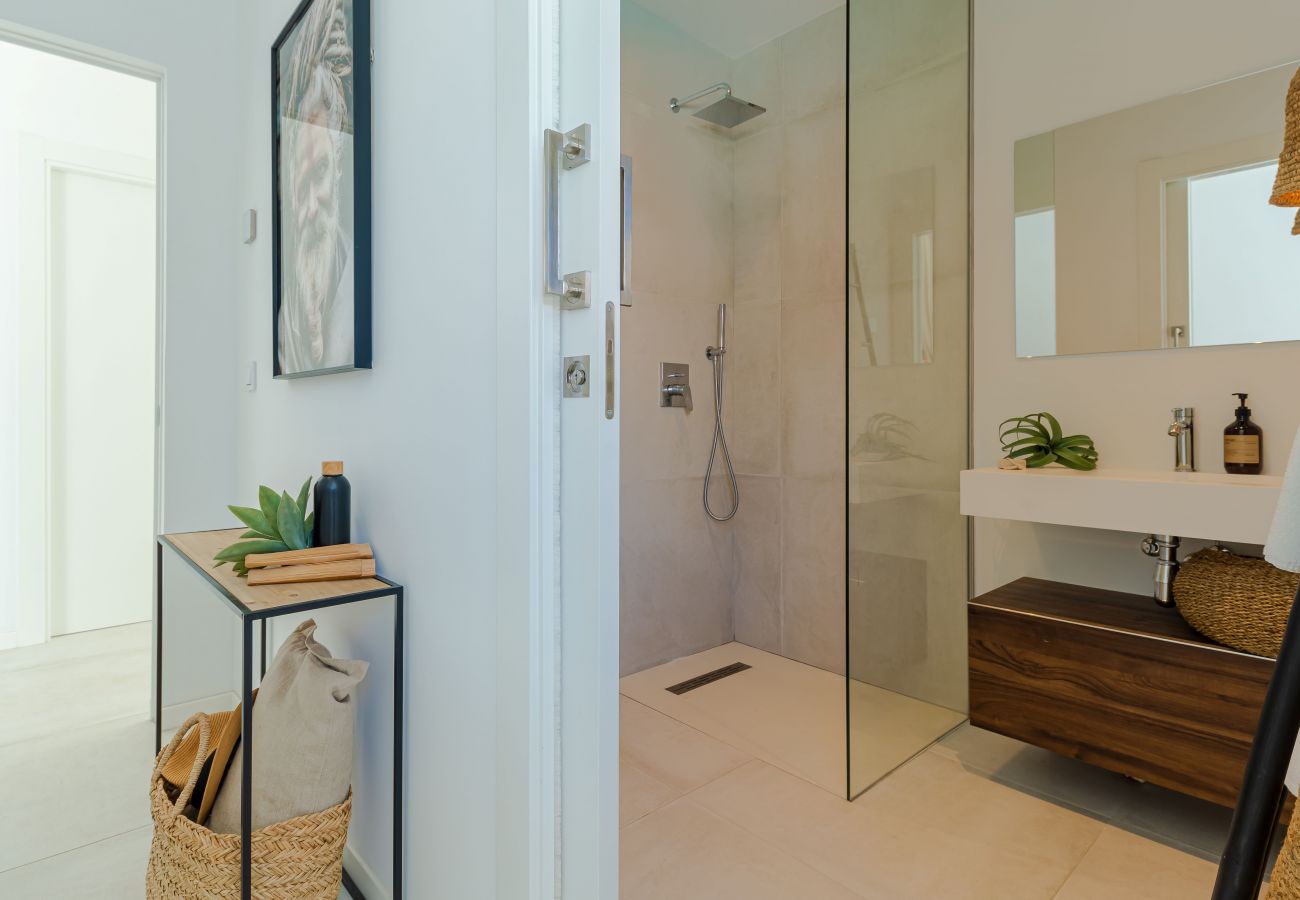 Villa en Mijas Costa - 18 PAX ÚNICA Y ENORME VILLA DE LUJO CON PISCINA CLIMATIZADA, CINE/SALA DE REUNIONES Y GIMNASIO CERCA DE LA PLAYA