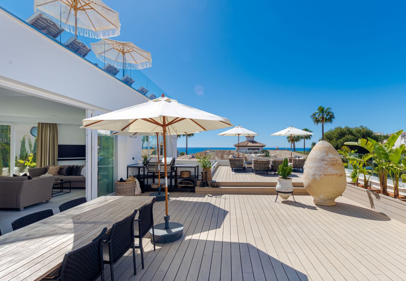 Villa en Mijas Costa - 18 PAX ÚNICA Y ENORME VILLA DE LUJO CON PISCINA CLIMATIZADA, CINE/SALA DE REUNIONES Y GIMNASIO CERCA DE LA PLAYA