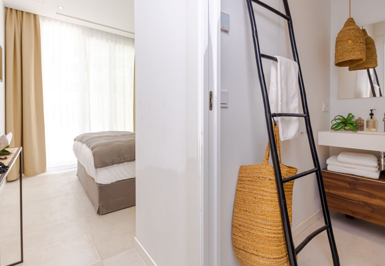 Villa en Mijas Costa - 18 PAX ÚNICA Y ENORME VILLA DE LUJO CON PISCINA CLIMATIZADA, CINE/SALA DE REUNIONES Y GIMNASIO CERCA DE LA PLAYA