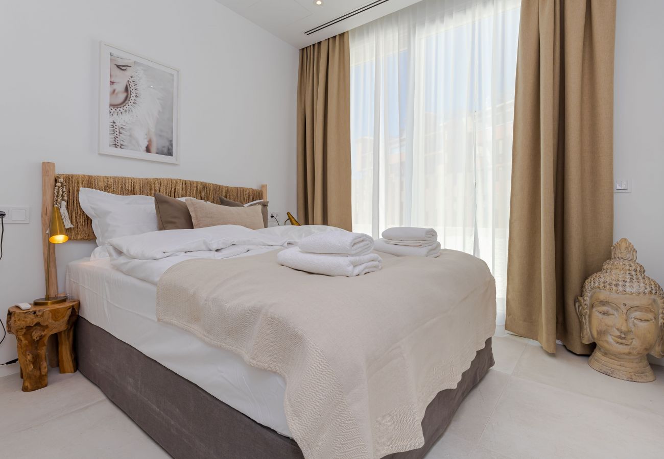Villa en Mijas Costa - 18 PAX ÚNICA Y ENORME VILLA DE LUJO CON PISCINA CLIMATIZADA, CINE/SALA DE REUNIONES Y GIMNASIO CERCA DE LA PLAYA