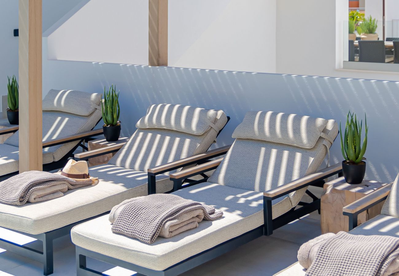 Villa en Mijas Costa - 18 PAX ÚNICA Y ENORME VILLA DE LUJO CON PISCINA CLIMATIZADA, CINE/SALA DE REUNIONES Y GIMNASIO CERCA DE LA PLAYA