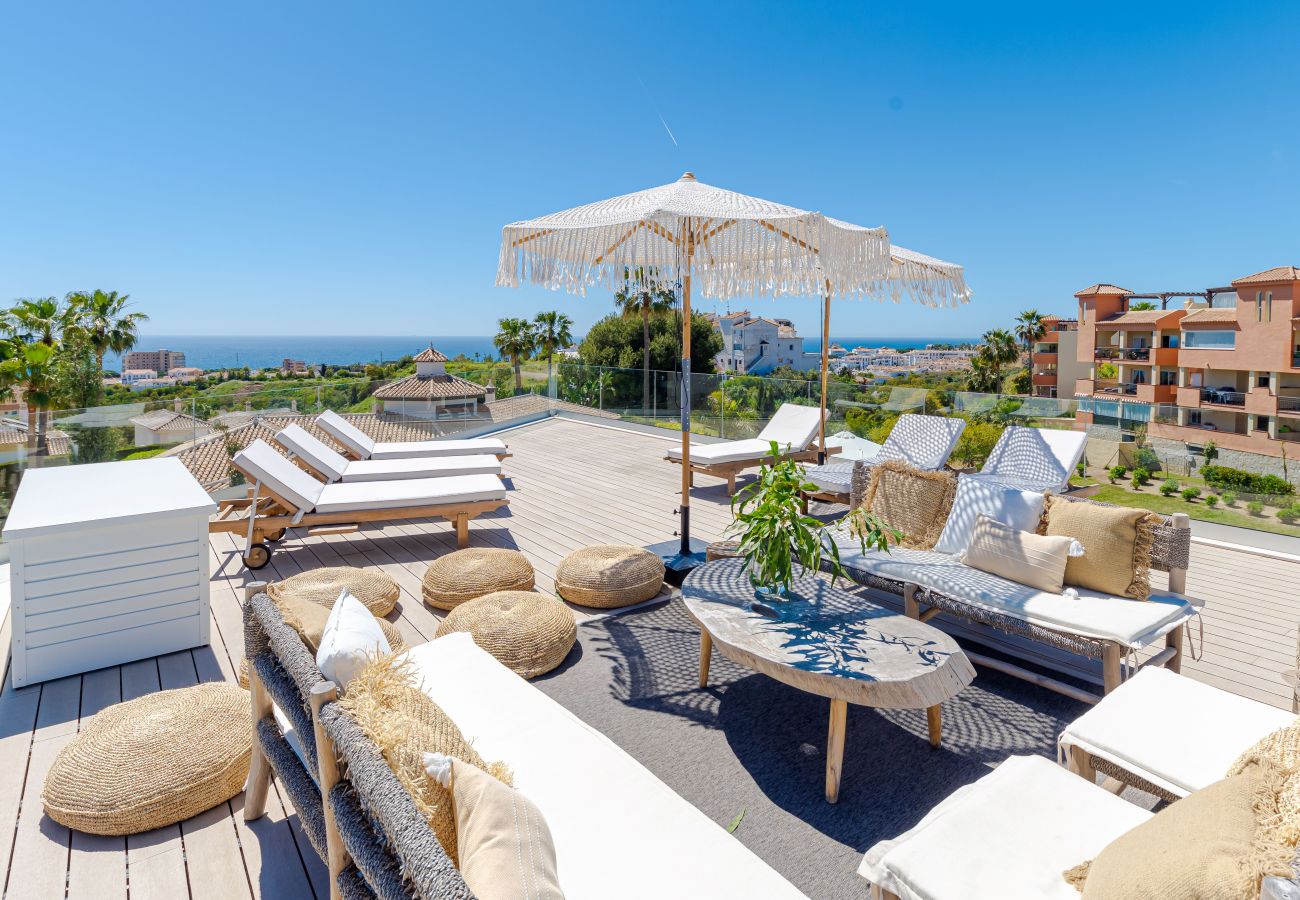 Villa en Mijas Costa - 18 PAX ÚNICA Y ENORME VILLA DE LUJO CON PISCINA CLIMATIZADA, CINE/SALA DE REUNIONES Y GIMNASIO CERCA DE LA PLAYA