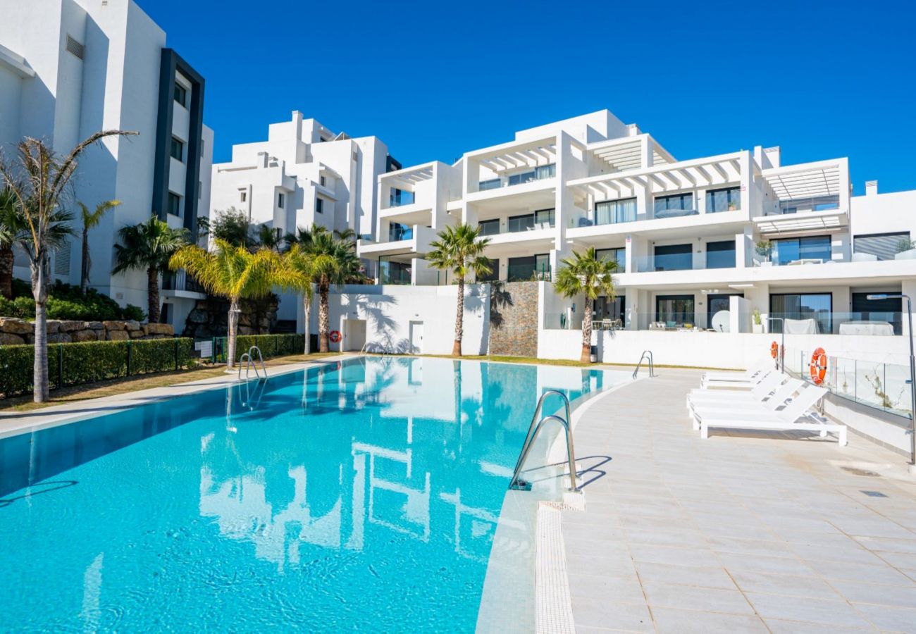 Apartamento en Estepona - MDG-623