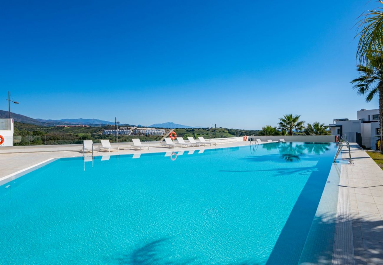 Apartamento en Estepona - MDG-623