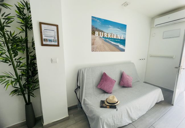 Estudio en Nerja - Estudio Jimena Burriana en el centro de Nerja  Estudio en Nerja - Estudio Jimena Burriana en el centro de Nerja