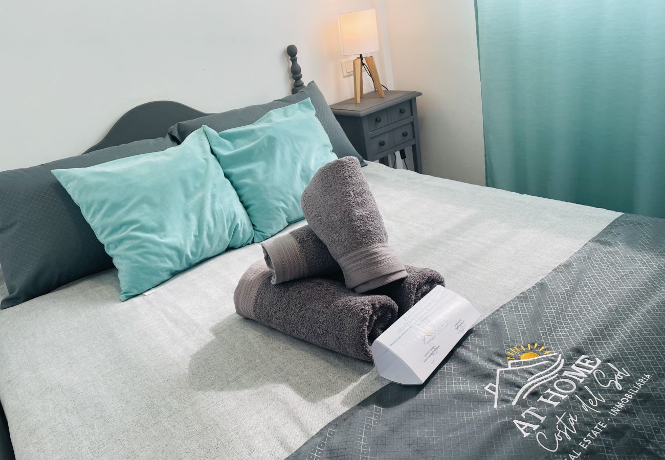 Apartamento en Nerja - Ático Jimena Granada en el centro de Nerja 