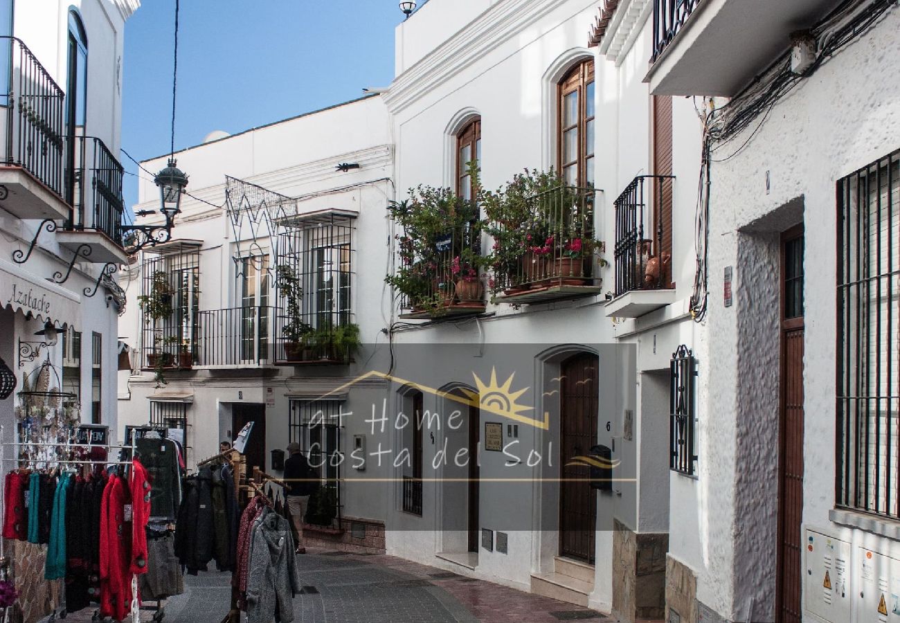 Apartamento en Nerja - Apartamento Velero En centro de nerja