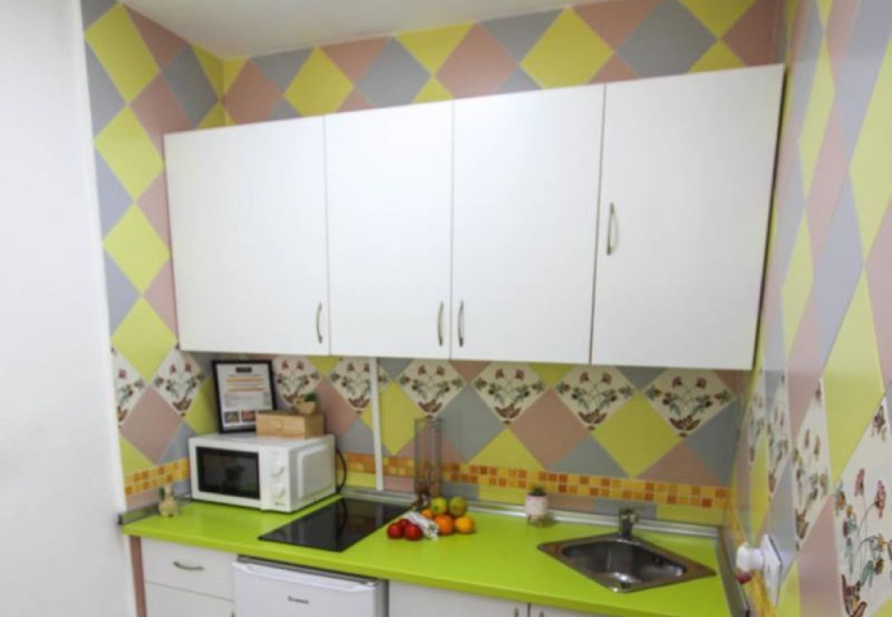 Estudio en Nerja - Estudio Jimena Calahonda en el centro de  Nerja 
