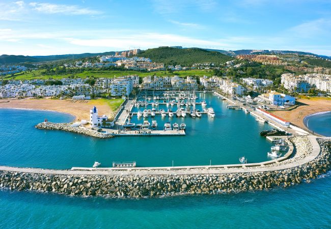 Apartamento en San Luis de Sabanillas - 3003 Ático dúplex con vistas al mar en primera línea de playa Apartamento en San Luis de Sabanillas - 3003 Ático dúplex con vistas al mar en primera línea de playa