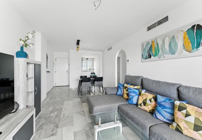 Apartamento en San Luis de Sabanillas - 3003 Ático dúplex con vistas al mar en primera línea de playa Apartamento en San Luis de Sabanillas - 3003 Ático dúplex con vistas al mar en primera línea de playa