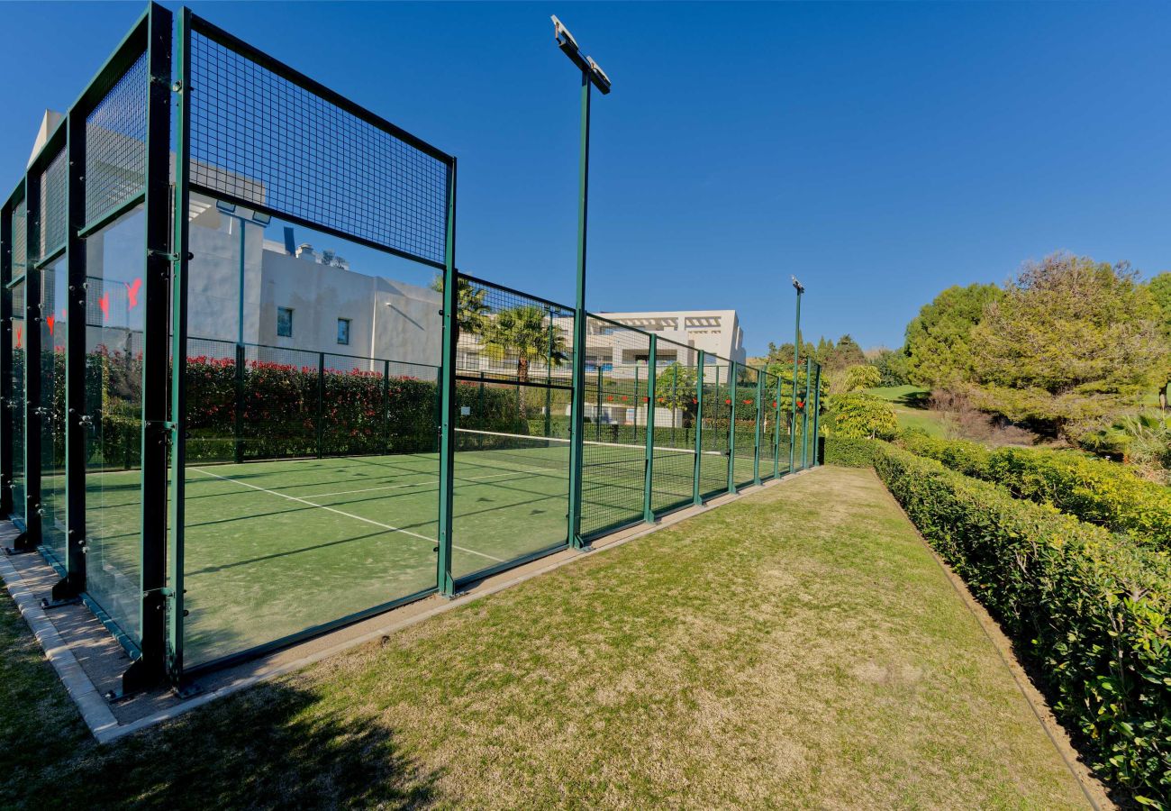 Apartamento en Casares - 3019 Increíble Ático con Vistas Panorámicas al Golf y al Mar