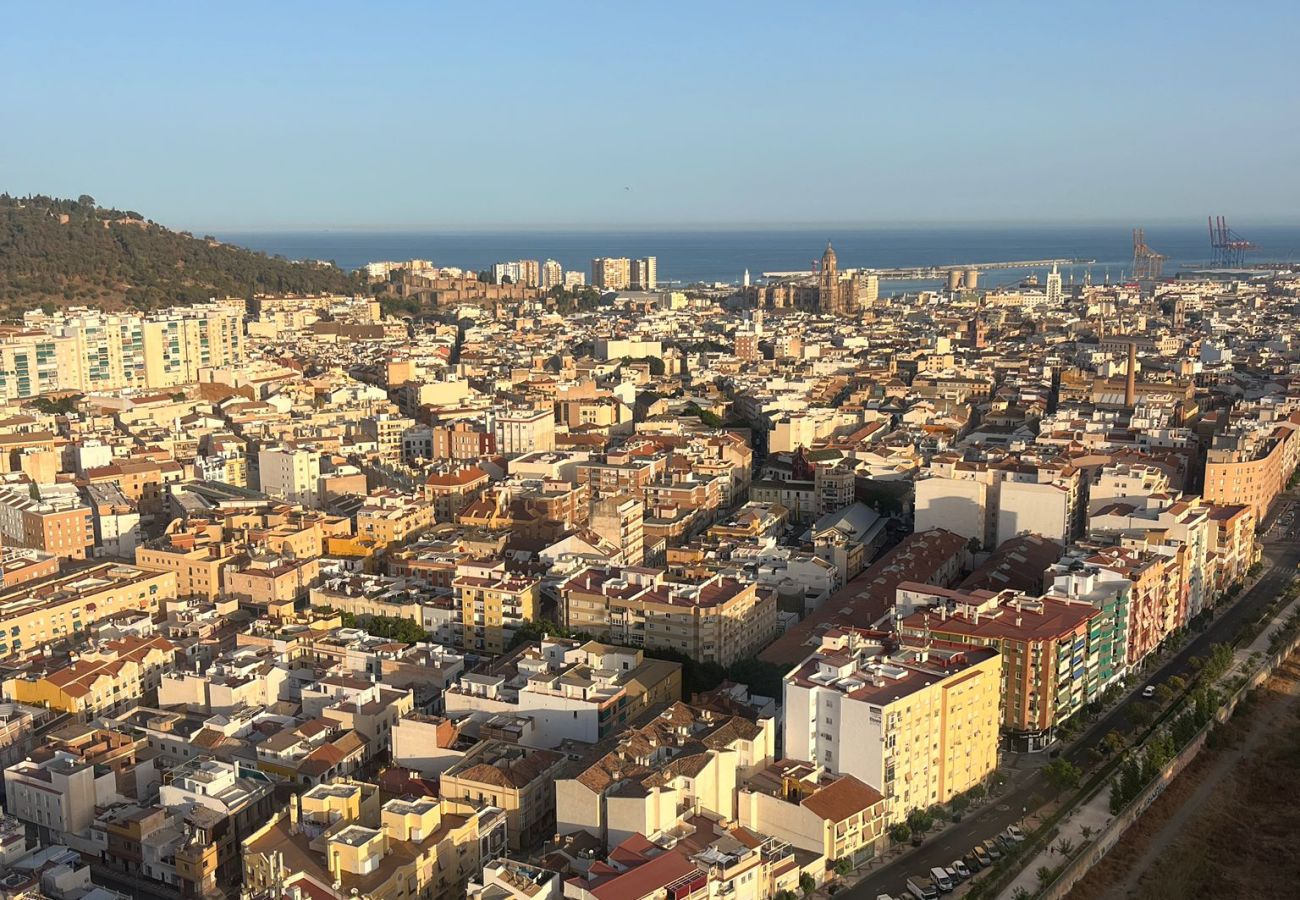 Apartamento en Málaga - Lujoso apartamento en Centro de Malaga planta 17