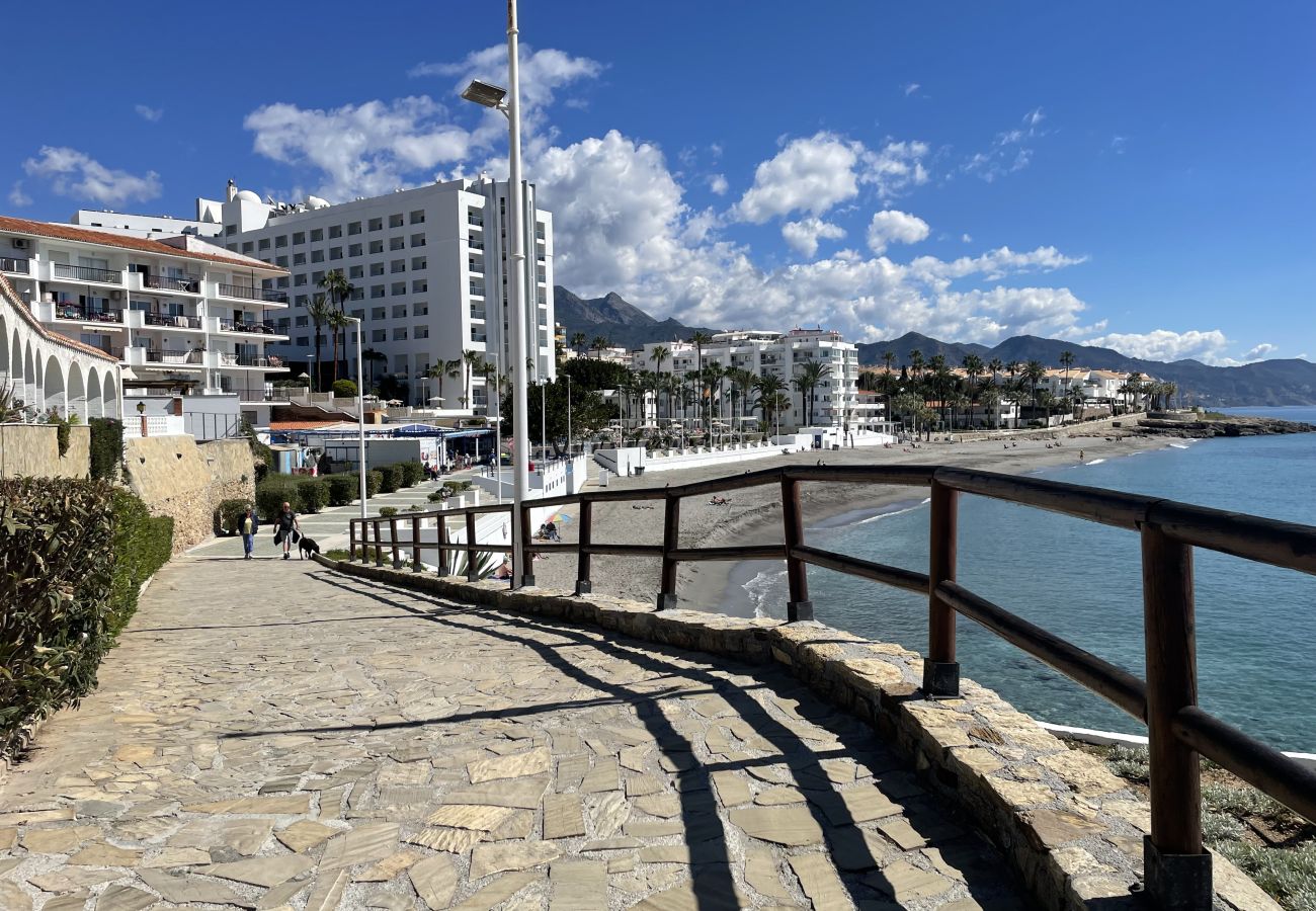 Apartamento en Nerja - Apartamento Vista Torrecilla en el centro de Nerja