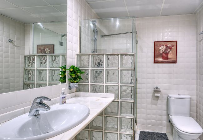 Apartamento en Marbella - 2045 Golden Beach Apartment – Steps from the Sea Apartamento en Marbella - 2045 Golden Beach Apartment – Steps from the Sea