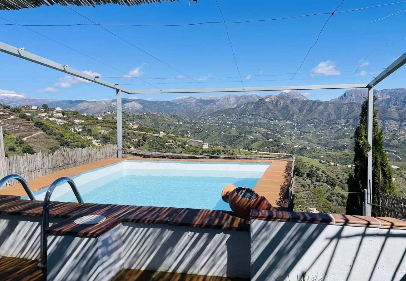 Casa rural en Torrox - Cortijo Montesueños con vistas by At home costa del sol