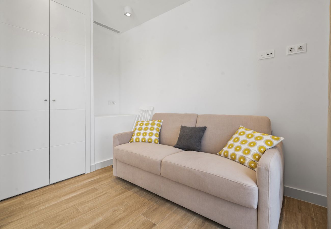 Apartamento en Casares -  Chic Penthouse & Solarium ALCAZABA LAGOON (2125)