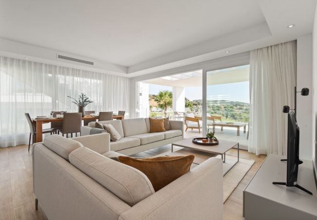 Apartamento en Casares - Amplio apt de 2 dormitorios con solárium – ALCAZABA LAGOON (2017)