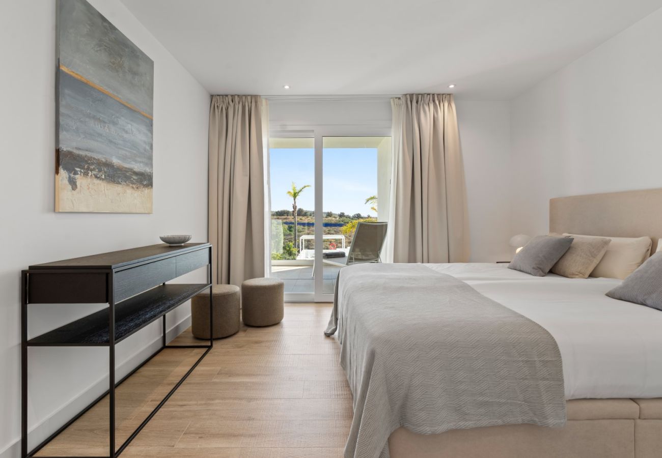 Apartamento en Casares - Amplio apt de 2 dormitorios con solárium – ALCAZABA LAGOON (2017)