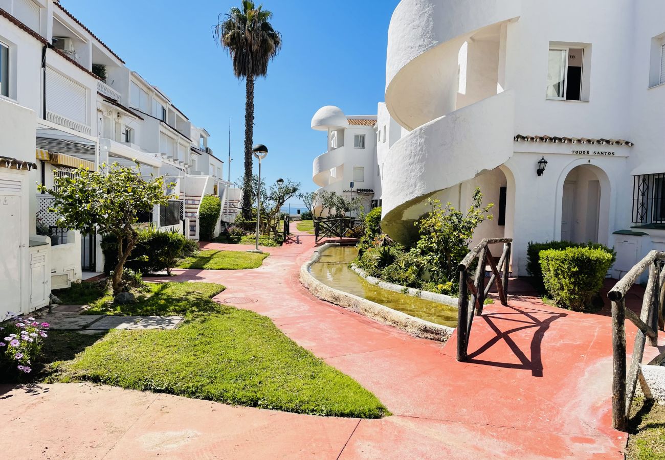 Apartamento en Torrox Costa - Alma de Laguna Beach by At Home Costa del Sol 