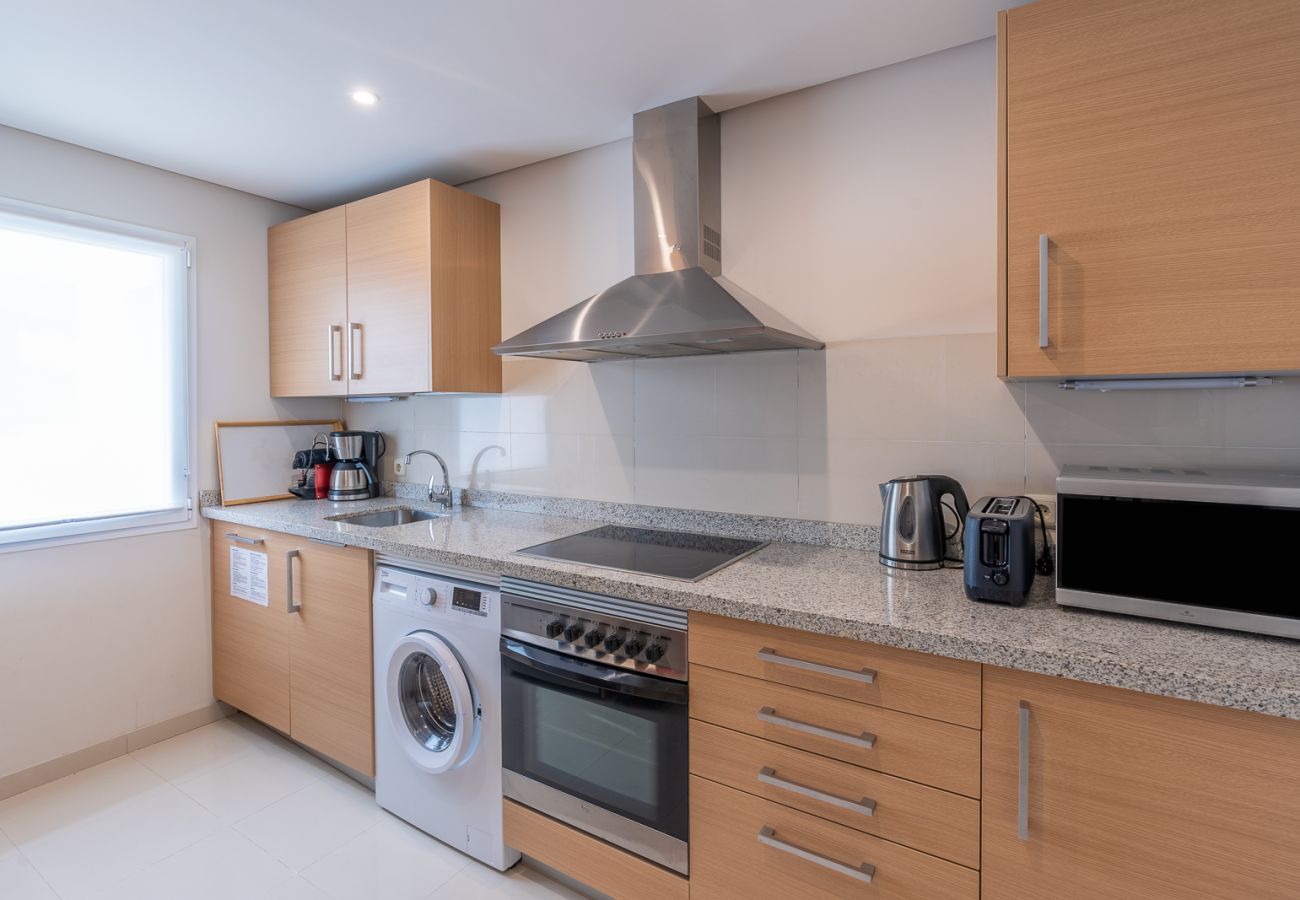 Apartamento en Casares - Modern 2-Bed Apartment | Alcazaba Lagoon (313)