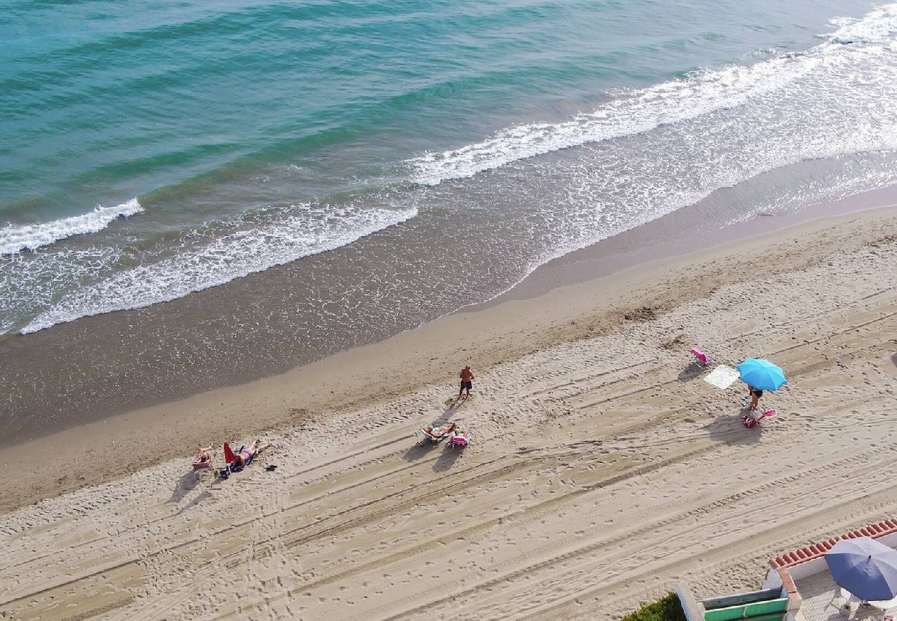 Villa en Marbella - Frontline Beach Costabella (r2576927) 