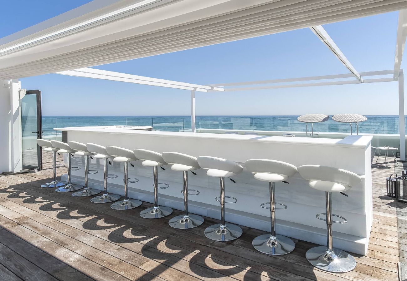 Villa en Marbella - Frontline Beach Costabella (r2576927) 